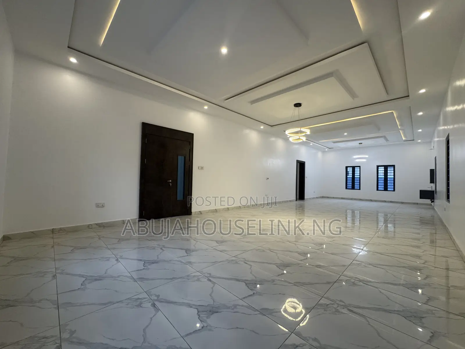 7bdrm Duplex in Efab Metropolis for sale in Karsana