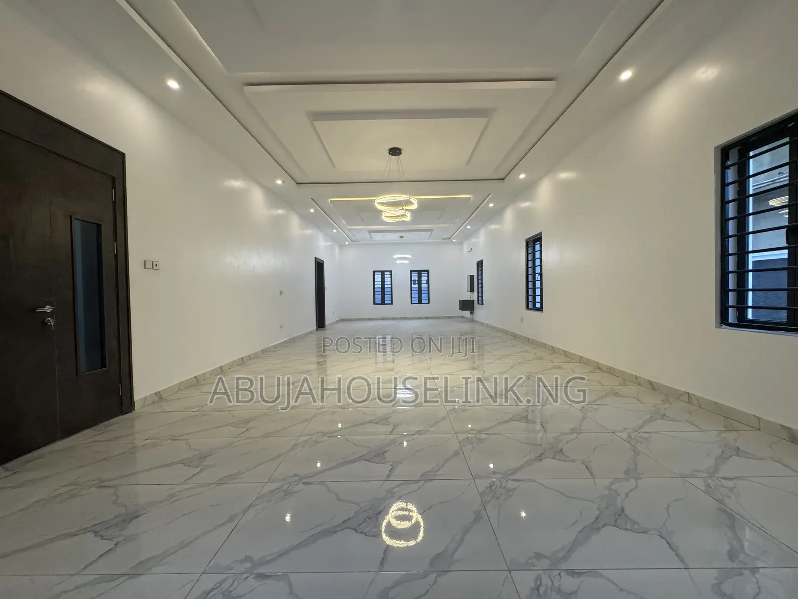 7bdrm Duplex in Efab Metropolis for sale in Karsana