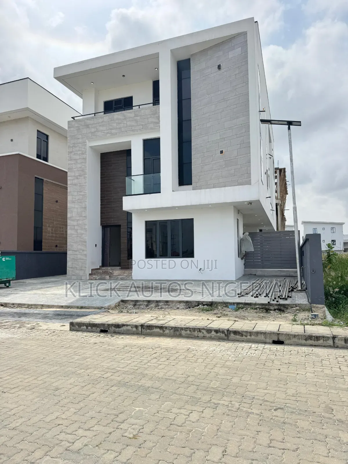 Furnished 5bdrm Duplex in Lekki for sale in Lekki