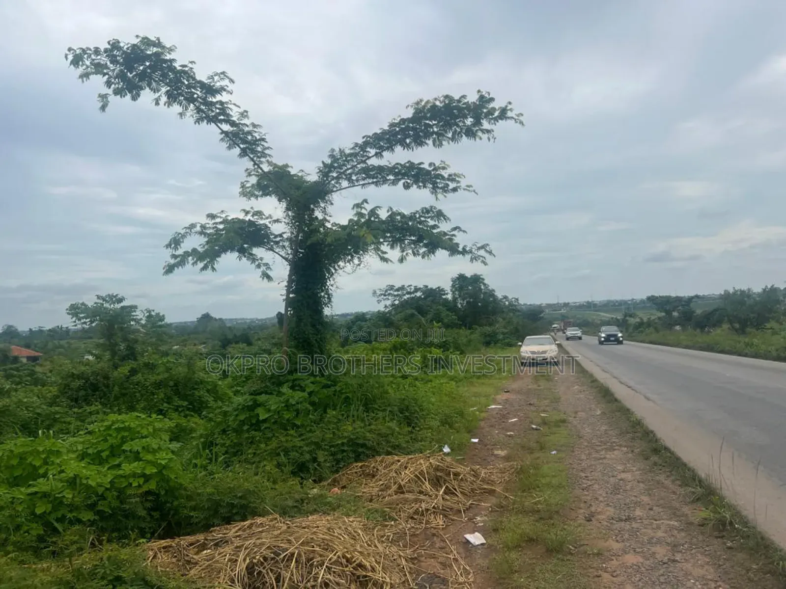 8.3-Acre of Land for Sale at Ife-Ibadan Expressway. in Ibadan