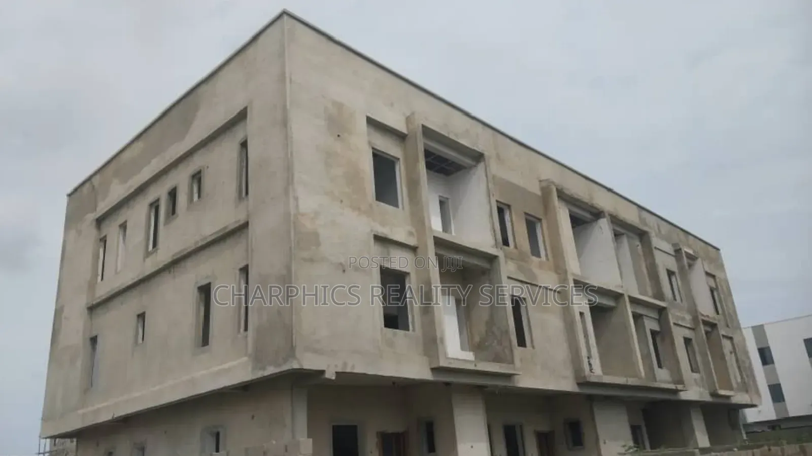4bdrm Duplex in Lekki Phase 1 for sale in Lekki Phase 1