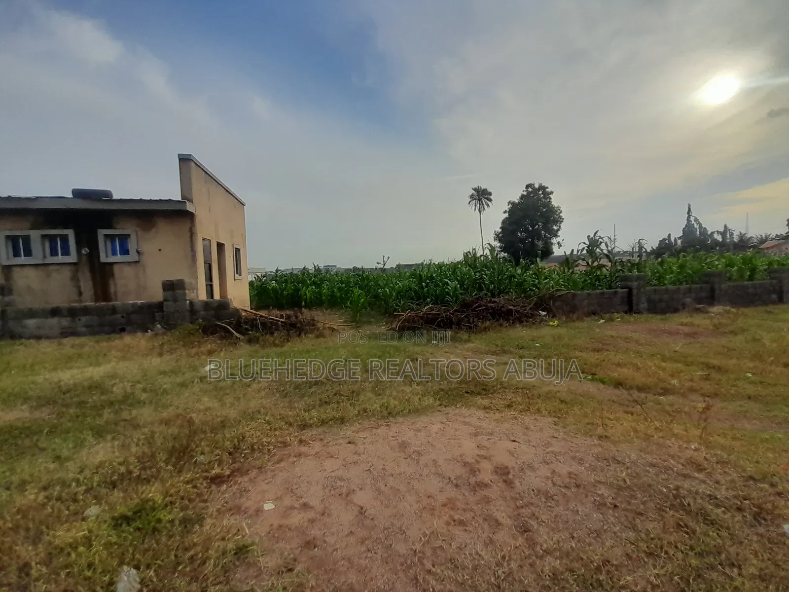 Dry and Expanse School Land Measuring 1.75 Hectares in Kaura