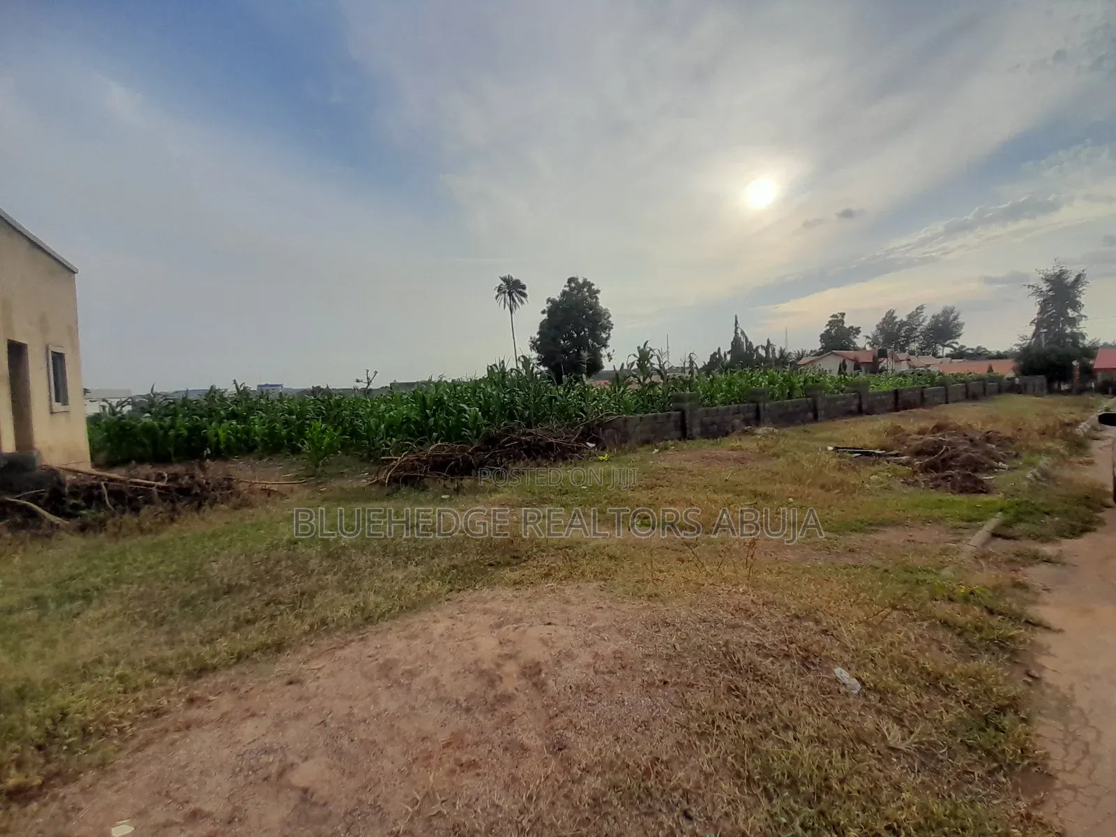Dry and Expanse School Land Measuring 1.75 Hectares in Kaura