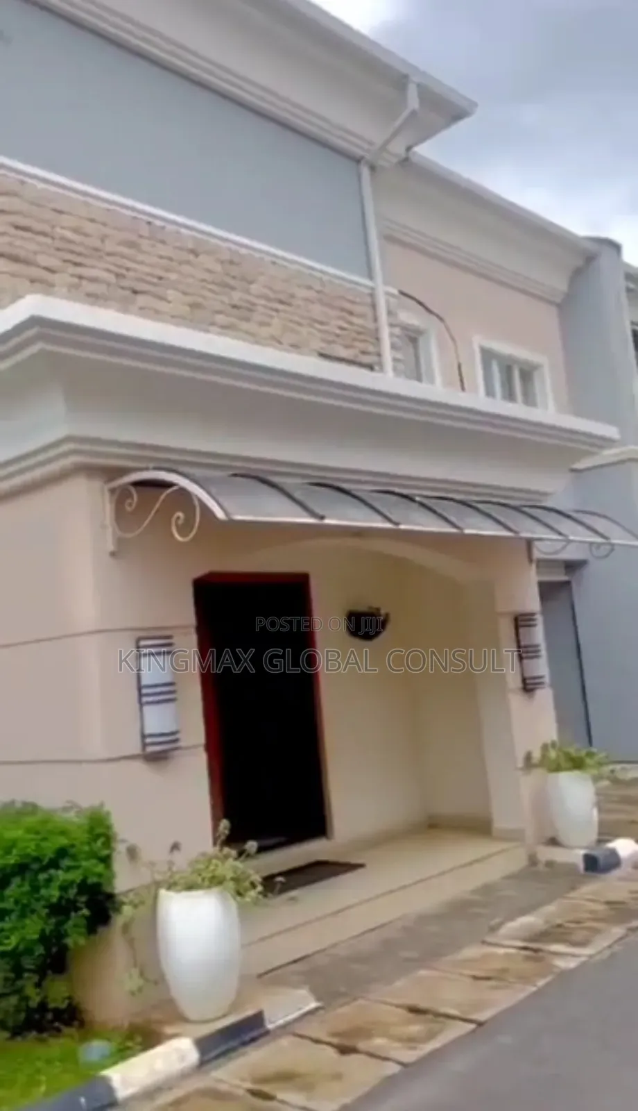 4bdrm Duplex in Utako District for sale in Utako