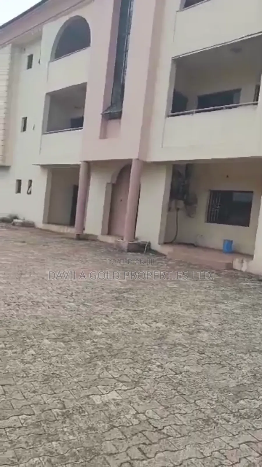 18bdrm Block of Flats in Benin City for rent in Benin City