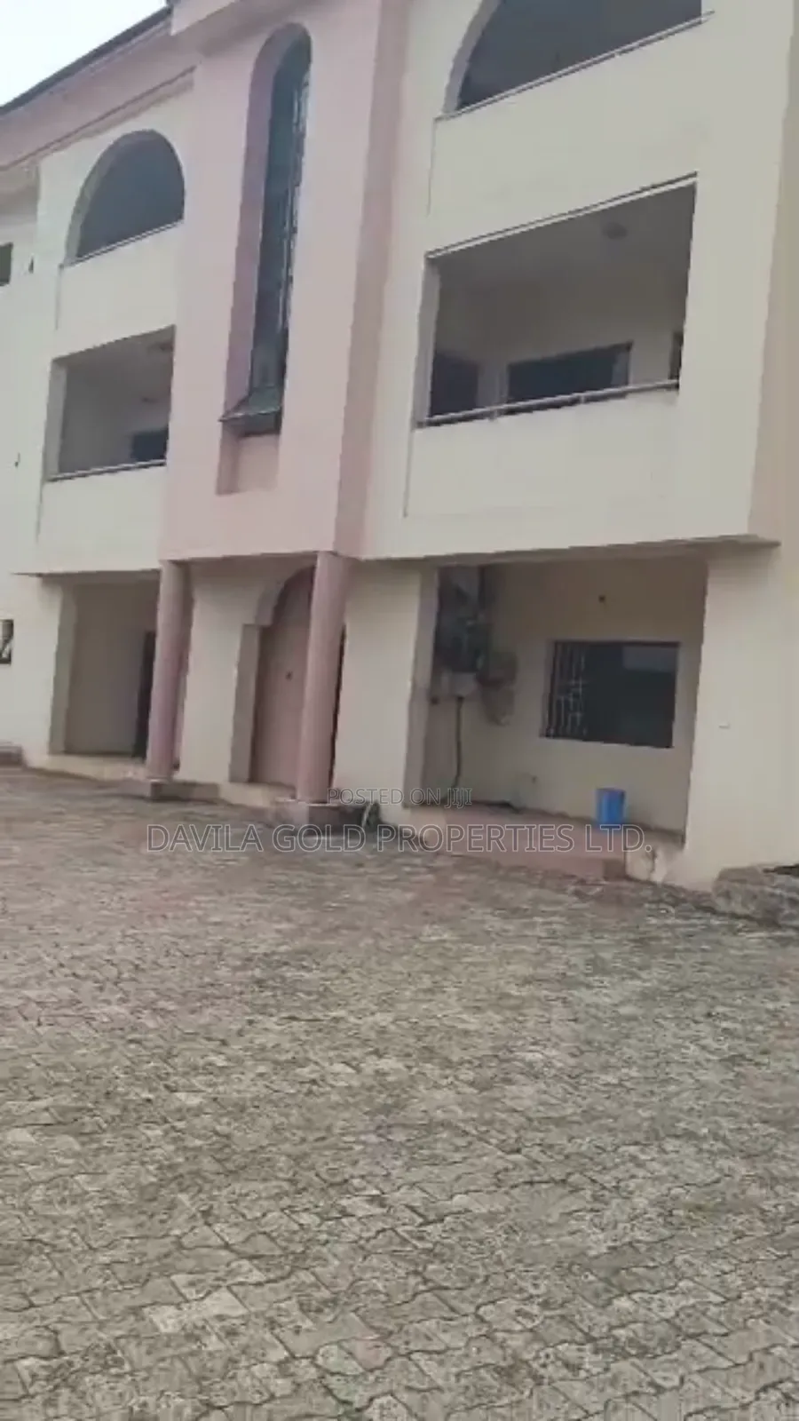 18bdrm Block of Flats in Benin City for rent in Benin City