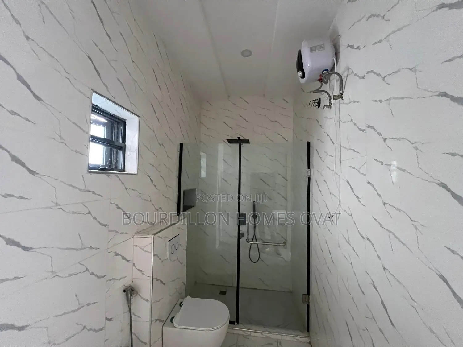 3bdrm Duplex in Ikota for sale in Ikota