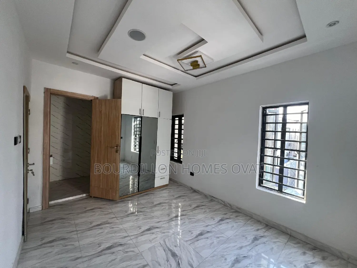 3bdrm Duplex in Ikota for sale in Ikota