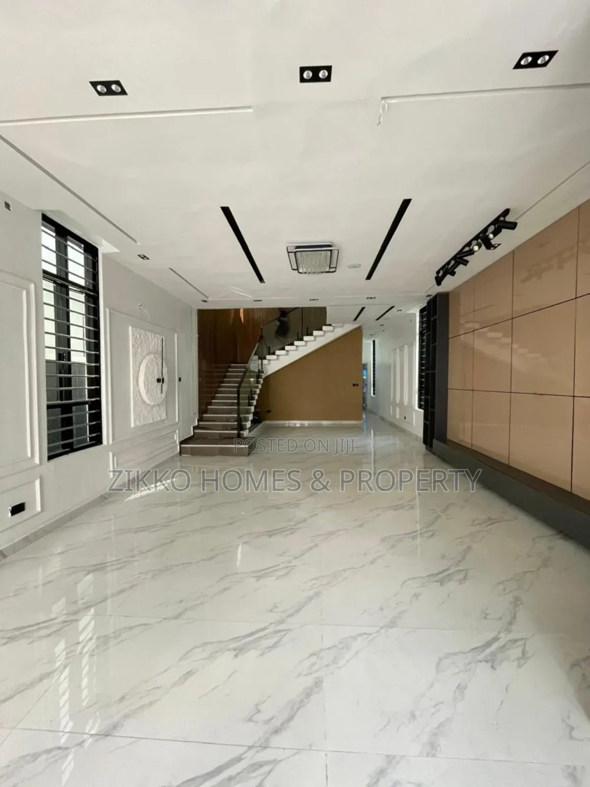 5bdrm Duplex in Ajah for sale in Ajah