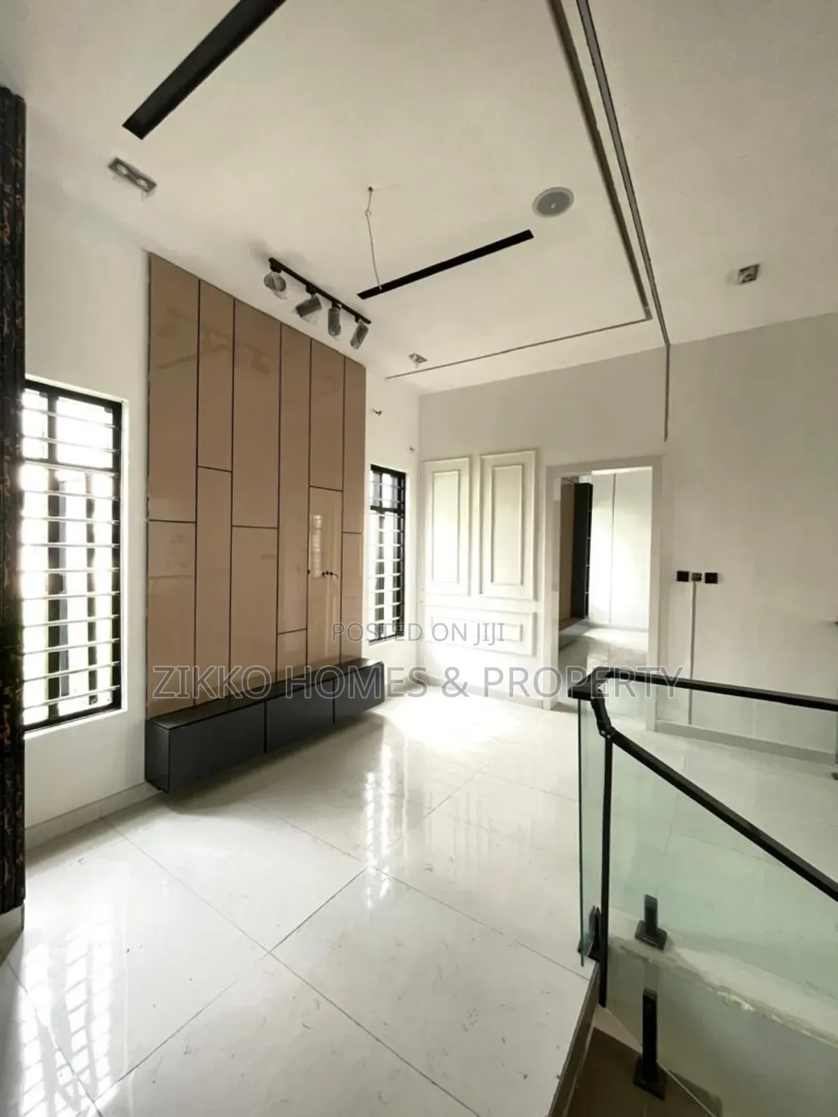 5bdrm Duplex in Ajah for sale in Ajah