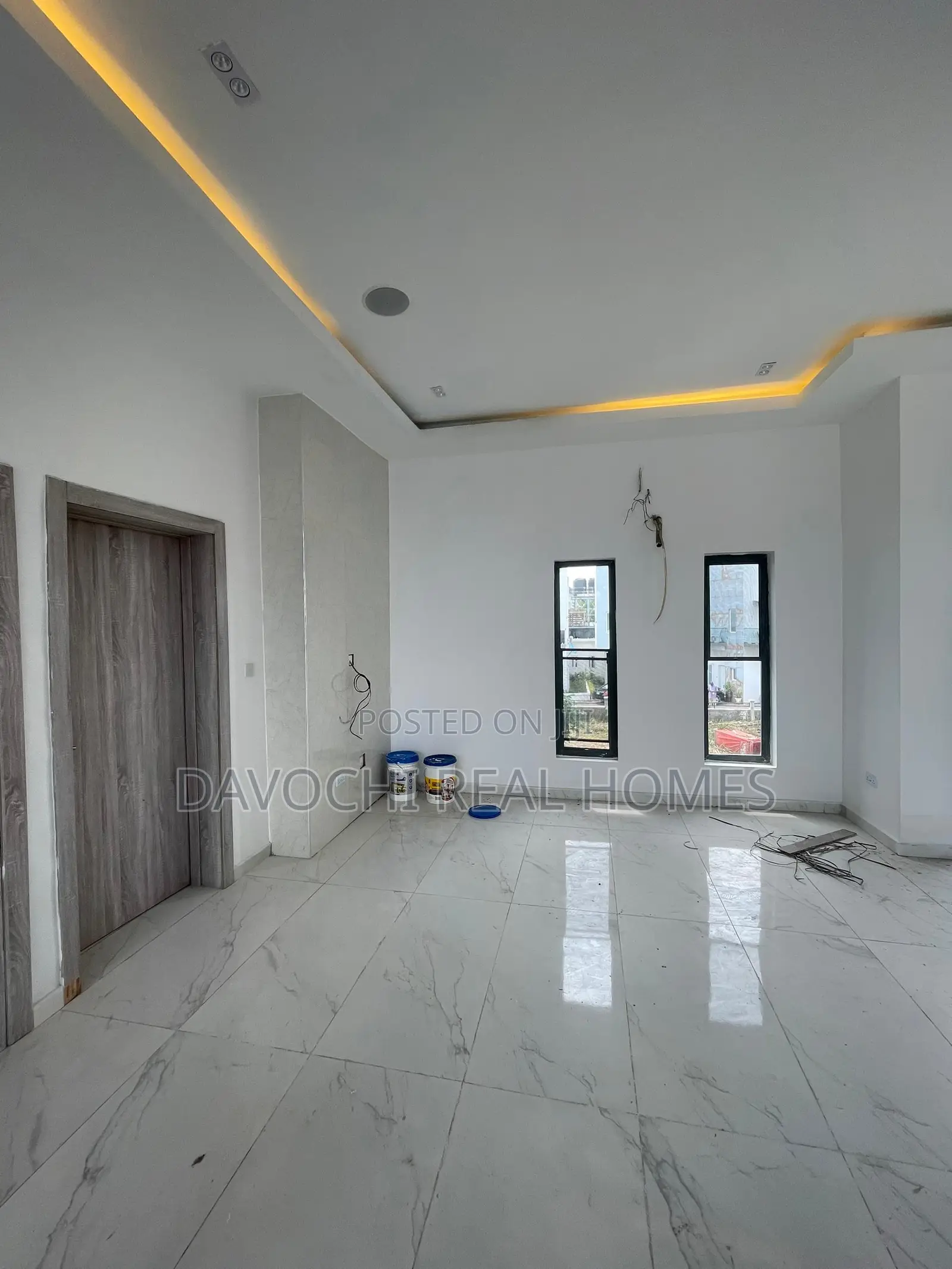 5bdrm Duplex in Osapa London for sale in Osapa london