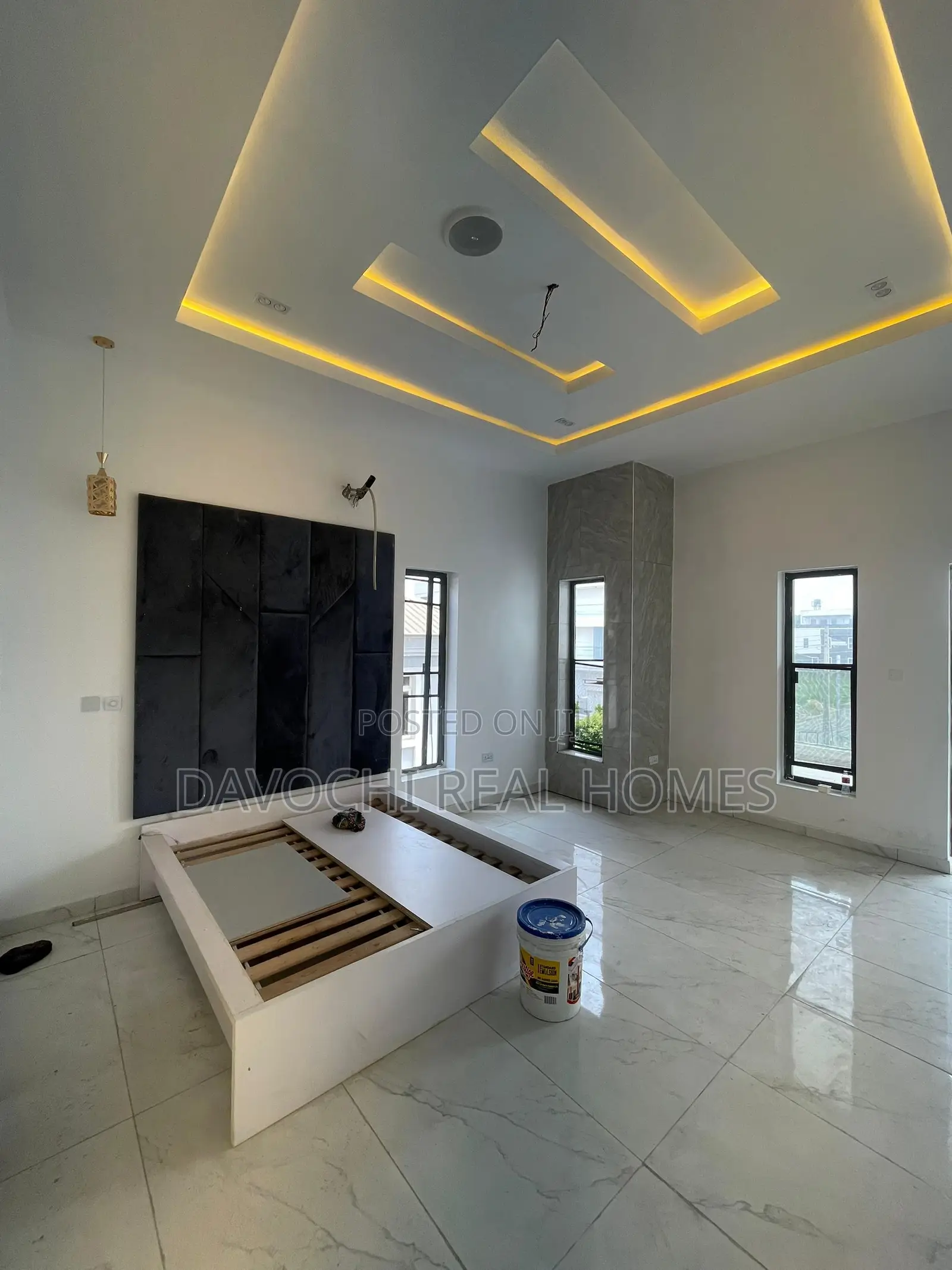 5bdrm Duplex in Osapa London for sale in Osapa london