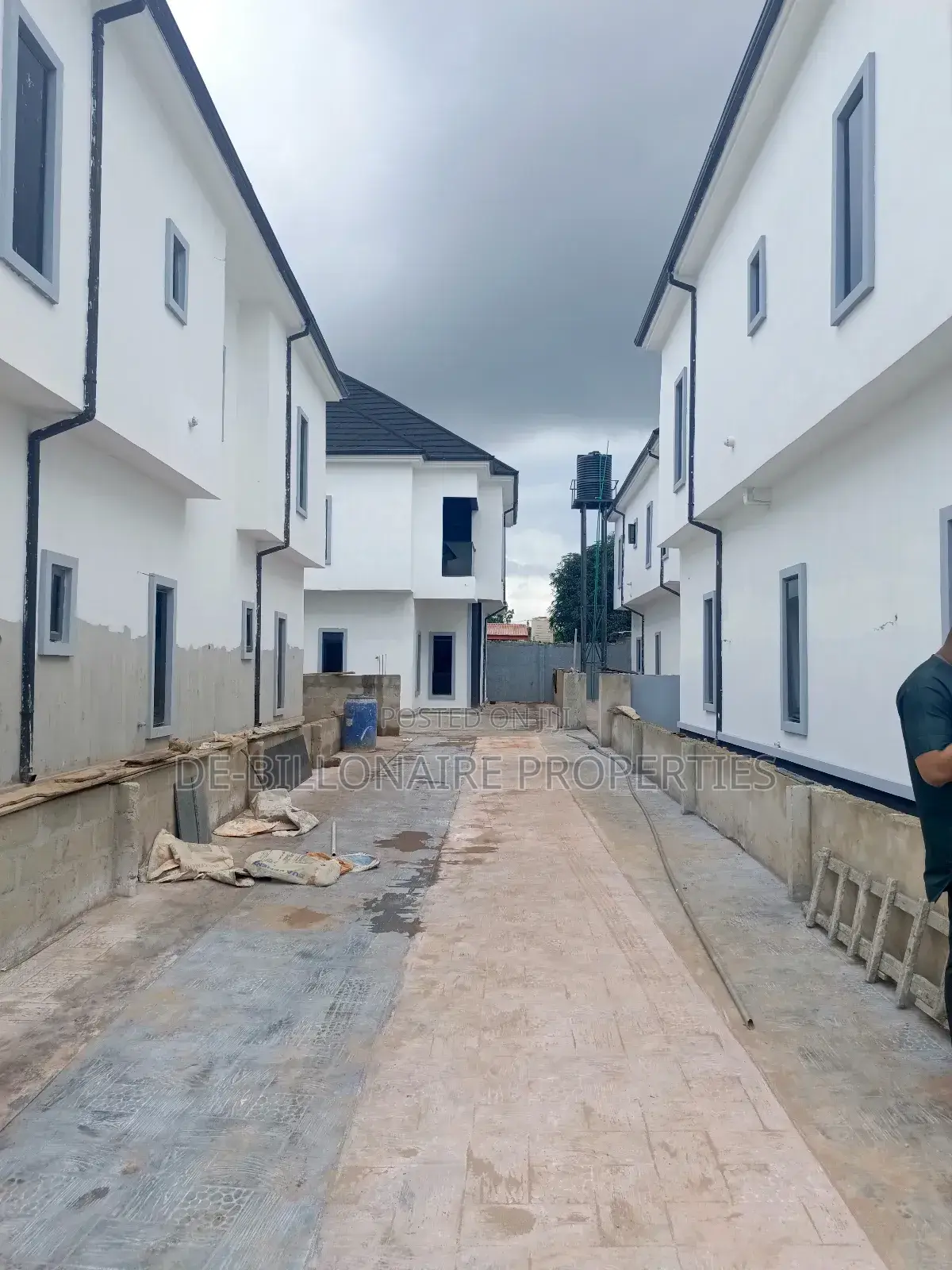 4bdrm Duplex in Dick Tiger Mcc for sale in Owerri