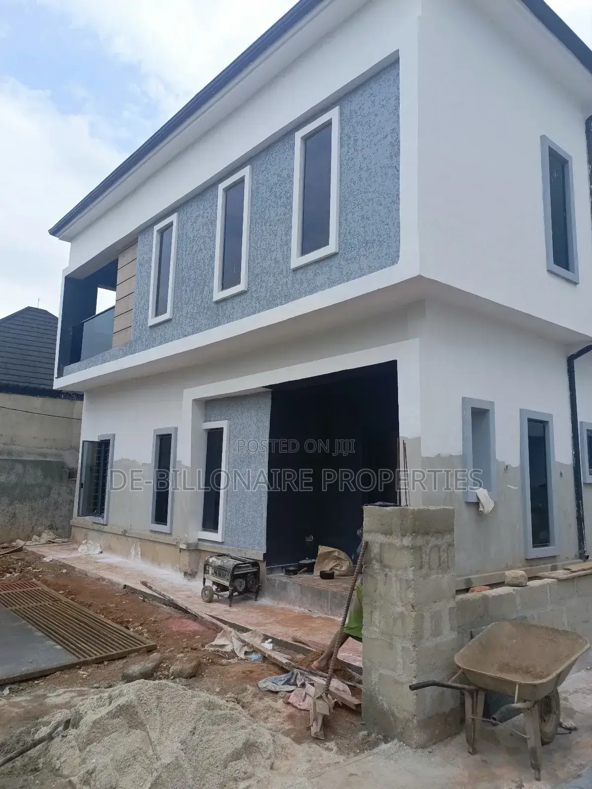 4bdrm Duplex in Dick Tiger Mcc for sale in Owerri
