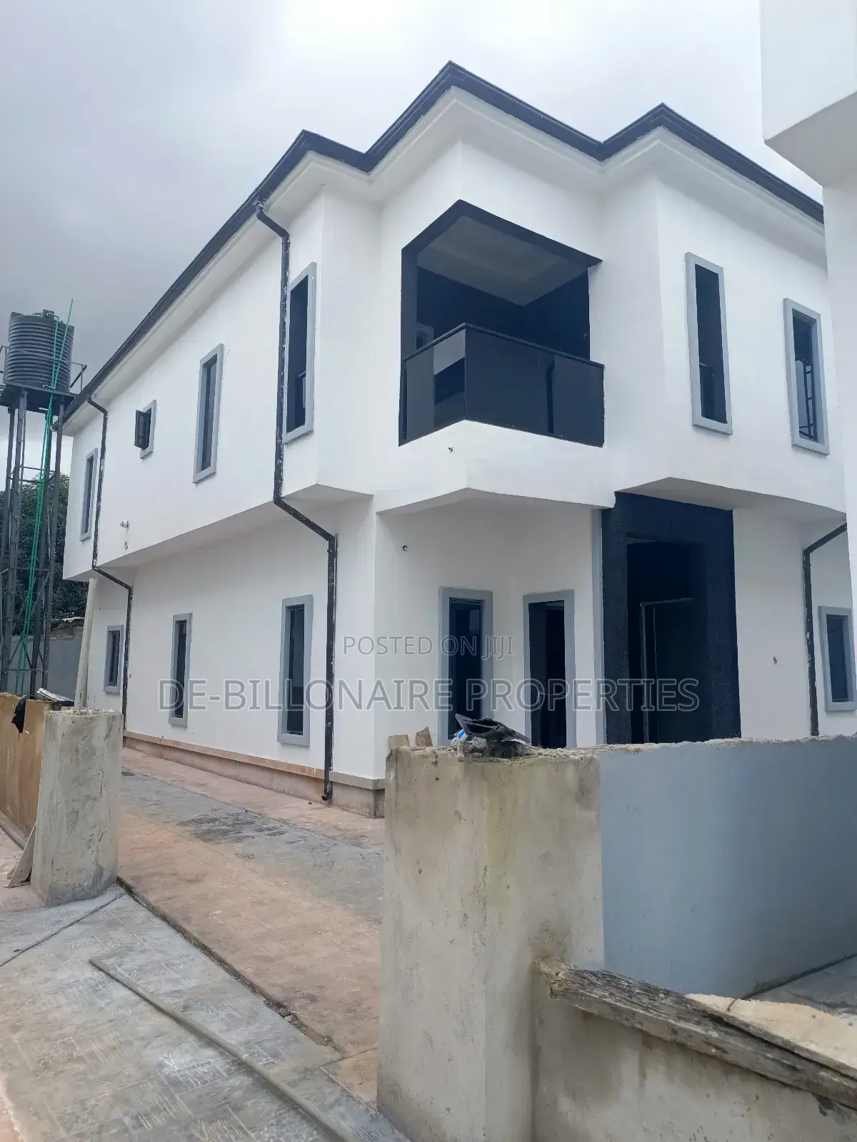 4bdrm Duplex in Dick Tiger Mcc for sale in Owerri