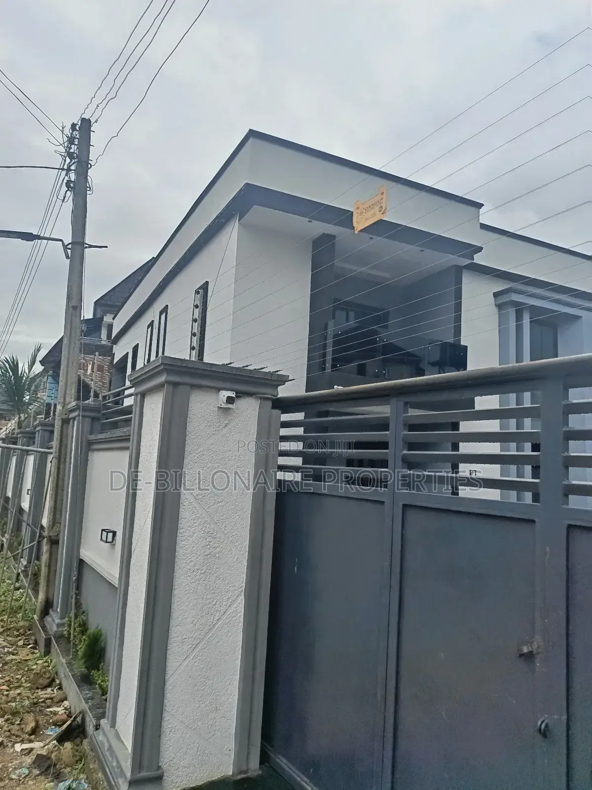 4bdrm Duplex in Mcc, Owerri for sale in Owerri
