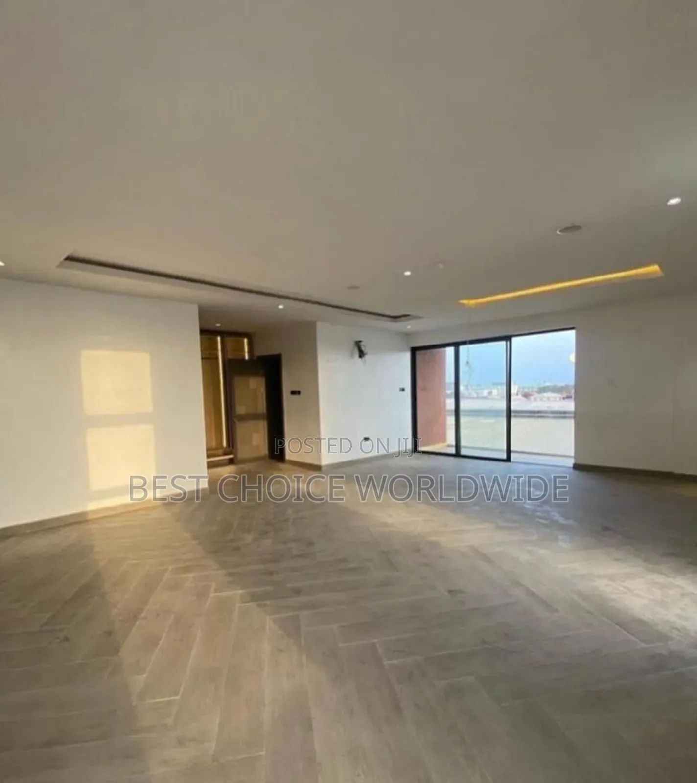 4bdrm Maisonette in Lekki Phase 1, Off for rent in Lekki Phase 1