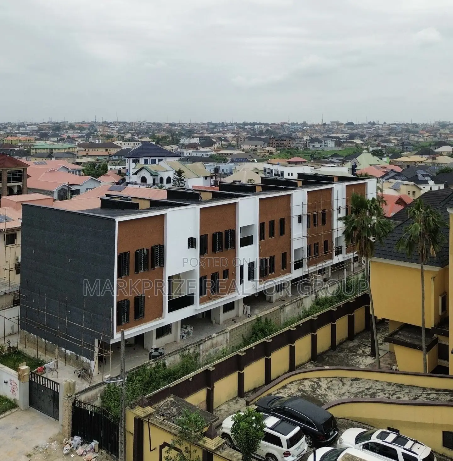 4bdrm Duplex in Ogudu Gra 1 Lagos for sale in Ogudu GRA