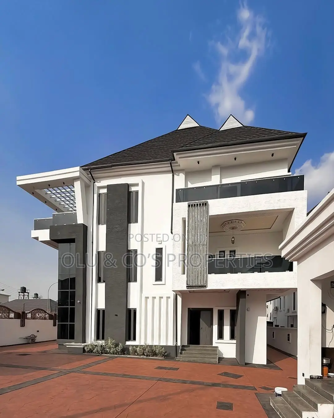 6bdrm Mansion in Gauzape, Guzape District for sale in Guzape District