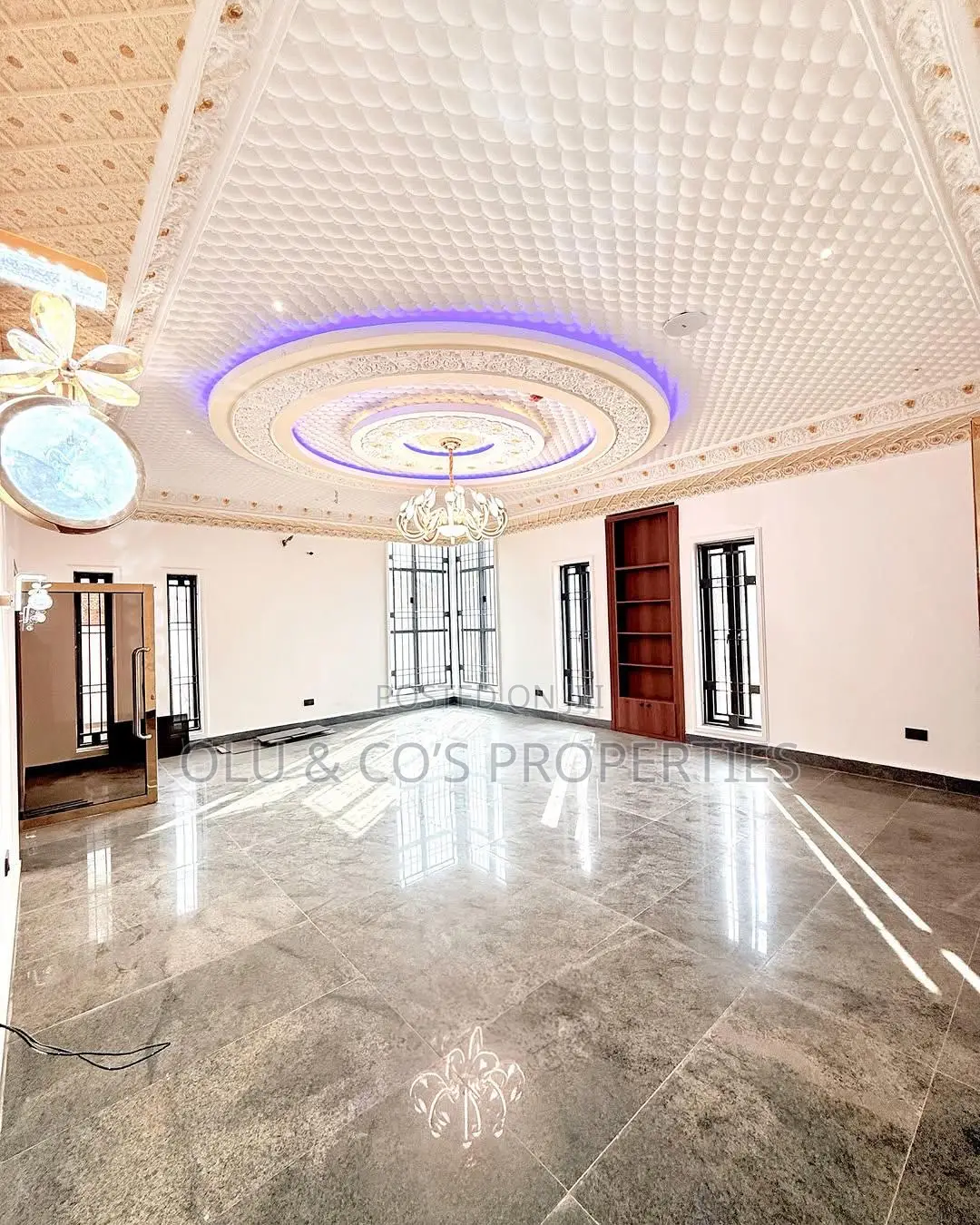 6bdrm Mansion in Gauzape, Guzape District for sale in Guzape District