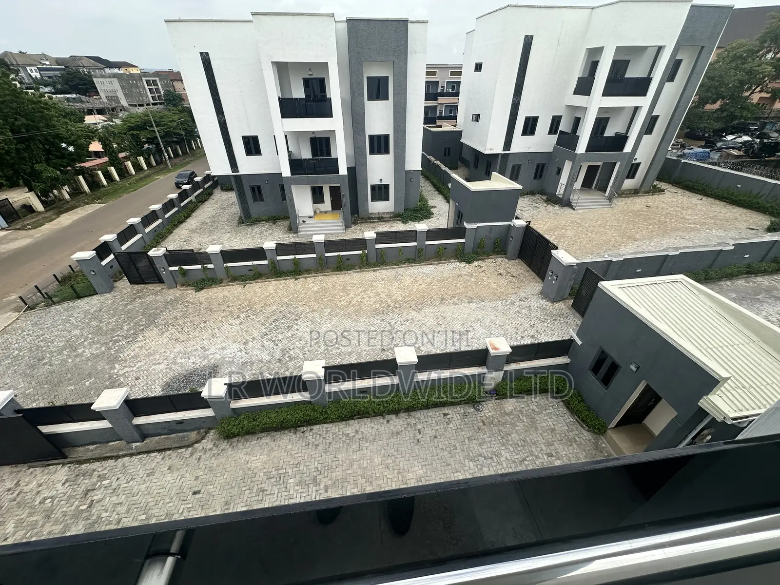 7bdrm Mansion in Kaura for sale in Kaura