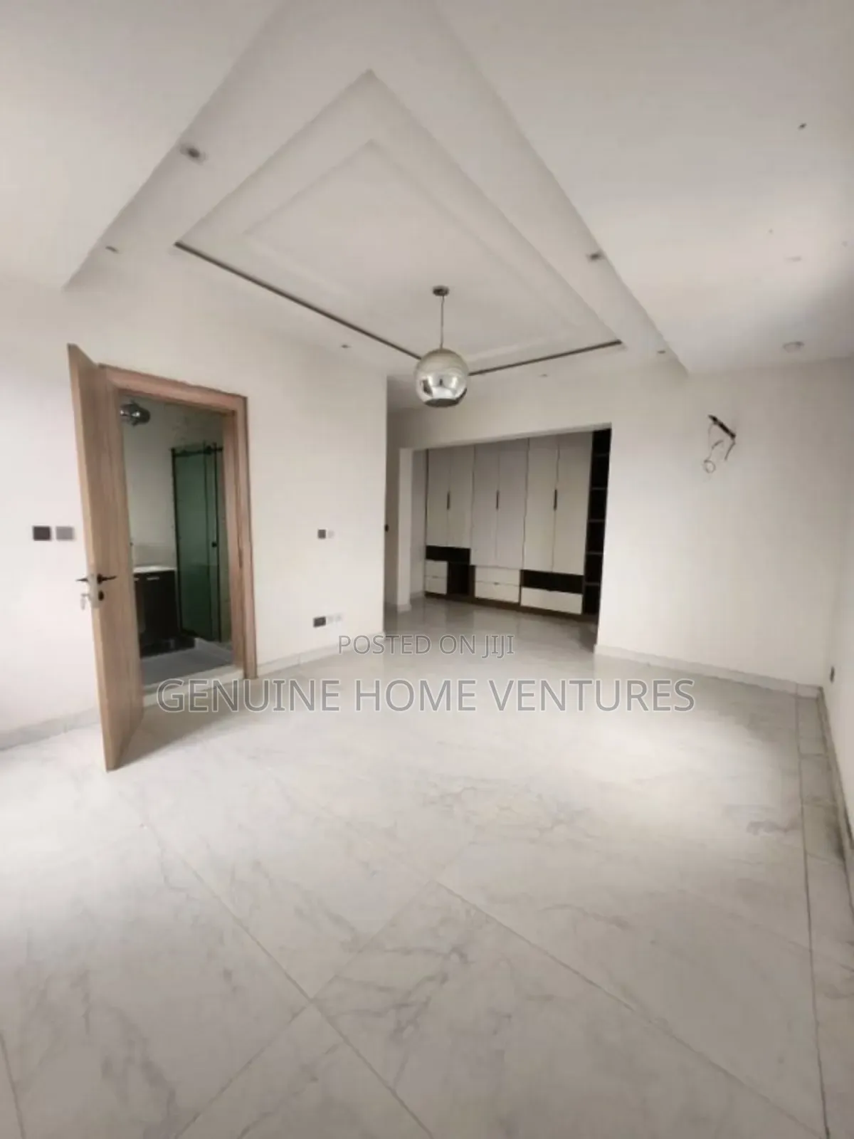3bdrm Apartment in Victoria Island for sale in Victoria Island