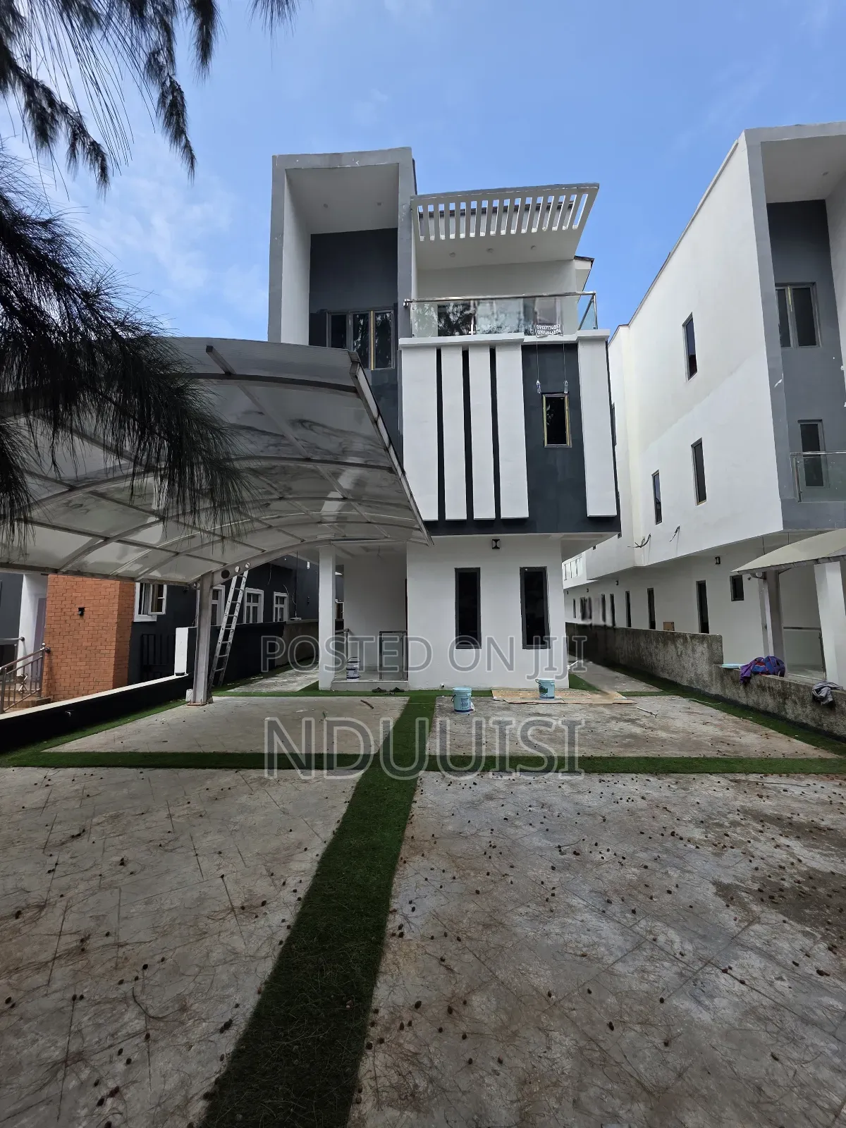 4bdrm Duplex in Lekki County Homes, Ikota for sale in Ikota