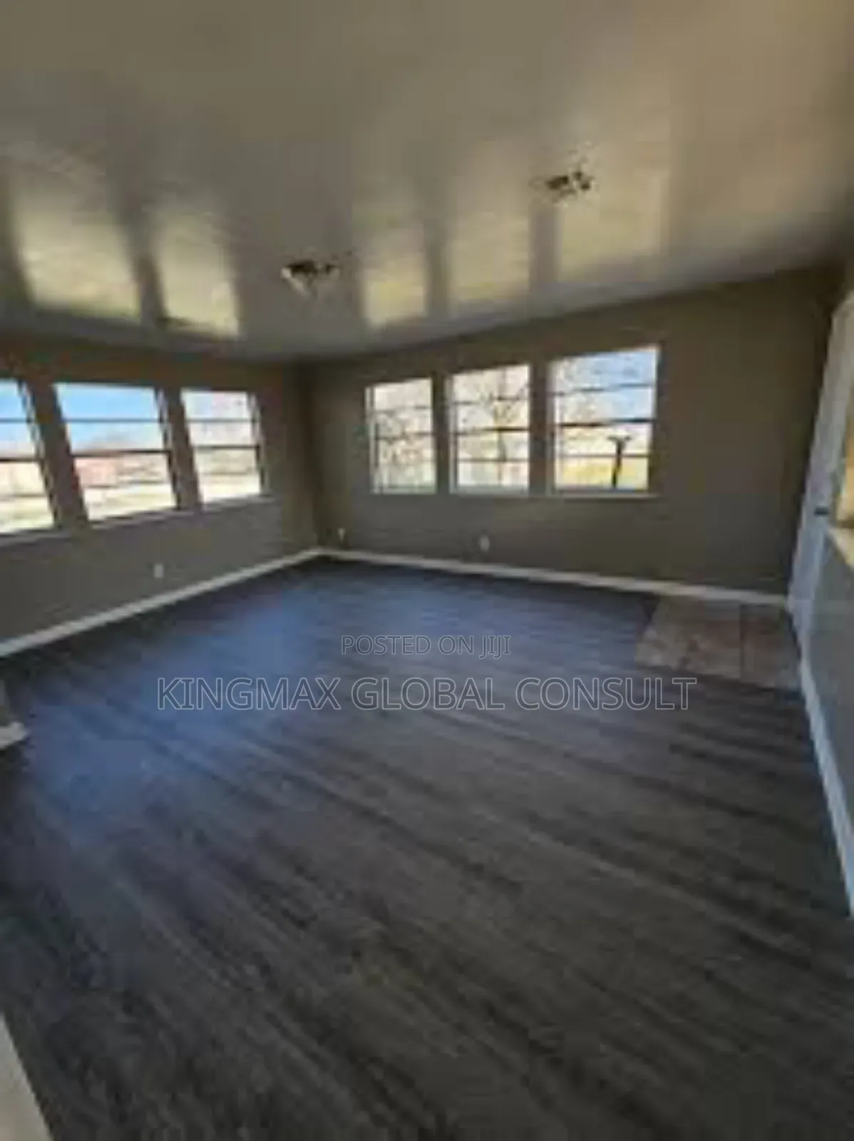 4bdrm Duplex in Hillview Estate By for sale in Life Camp