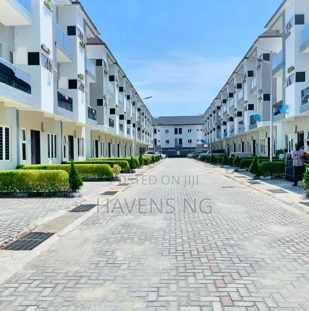 4bdrm Townhouse/Terrace in Ikate for sale in Ikate