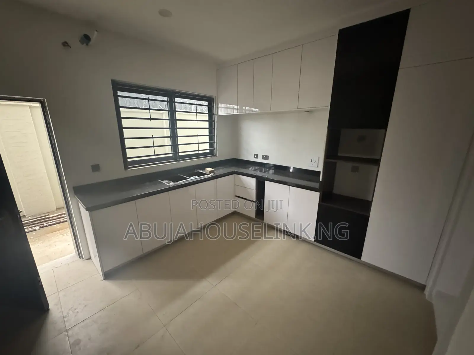 5bdrm Duplex in Jahi By Gilmore for sale in Jahi