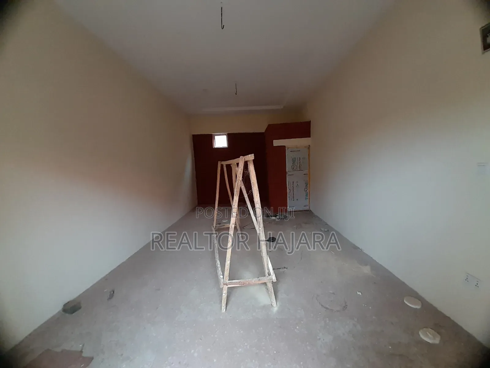 Shoping Mall Shops Available for Rent at Fo1 Market Kubwa in Kubwa