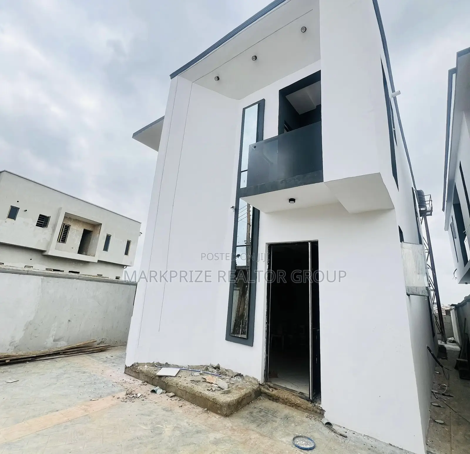 4bdrm Duplex in Ogba Lagos for sale in Ogba