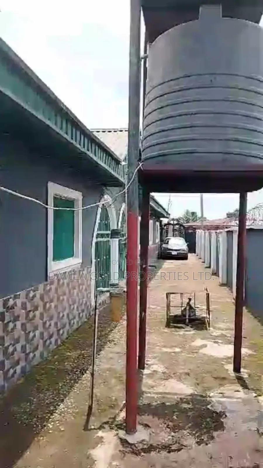 6bdrm Block of Flats in Benin City for sale in Benin City