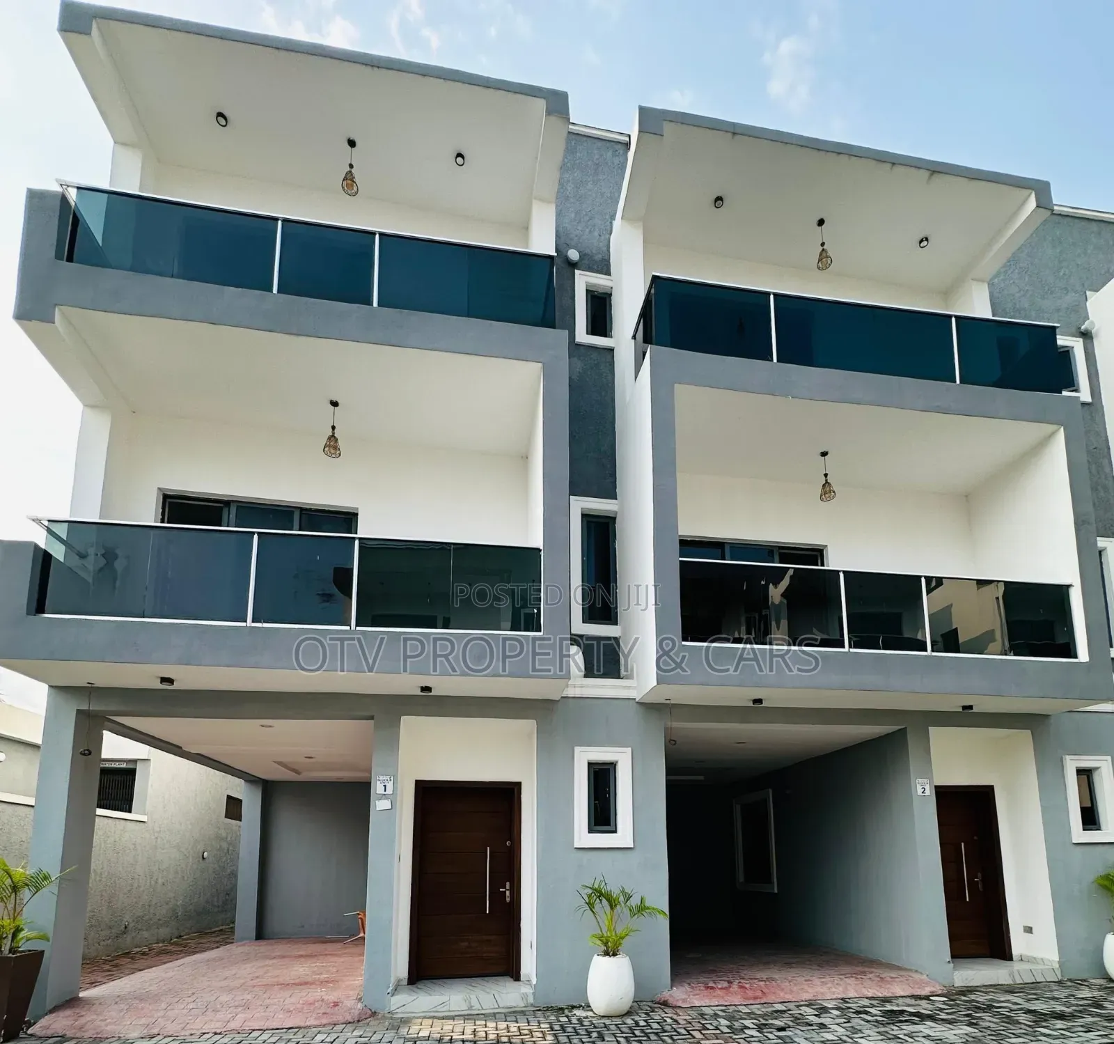 Furnished 4bdrm Townhouse/Terrace in Ikate for sale in Ikate