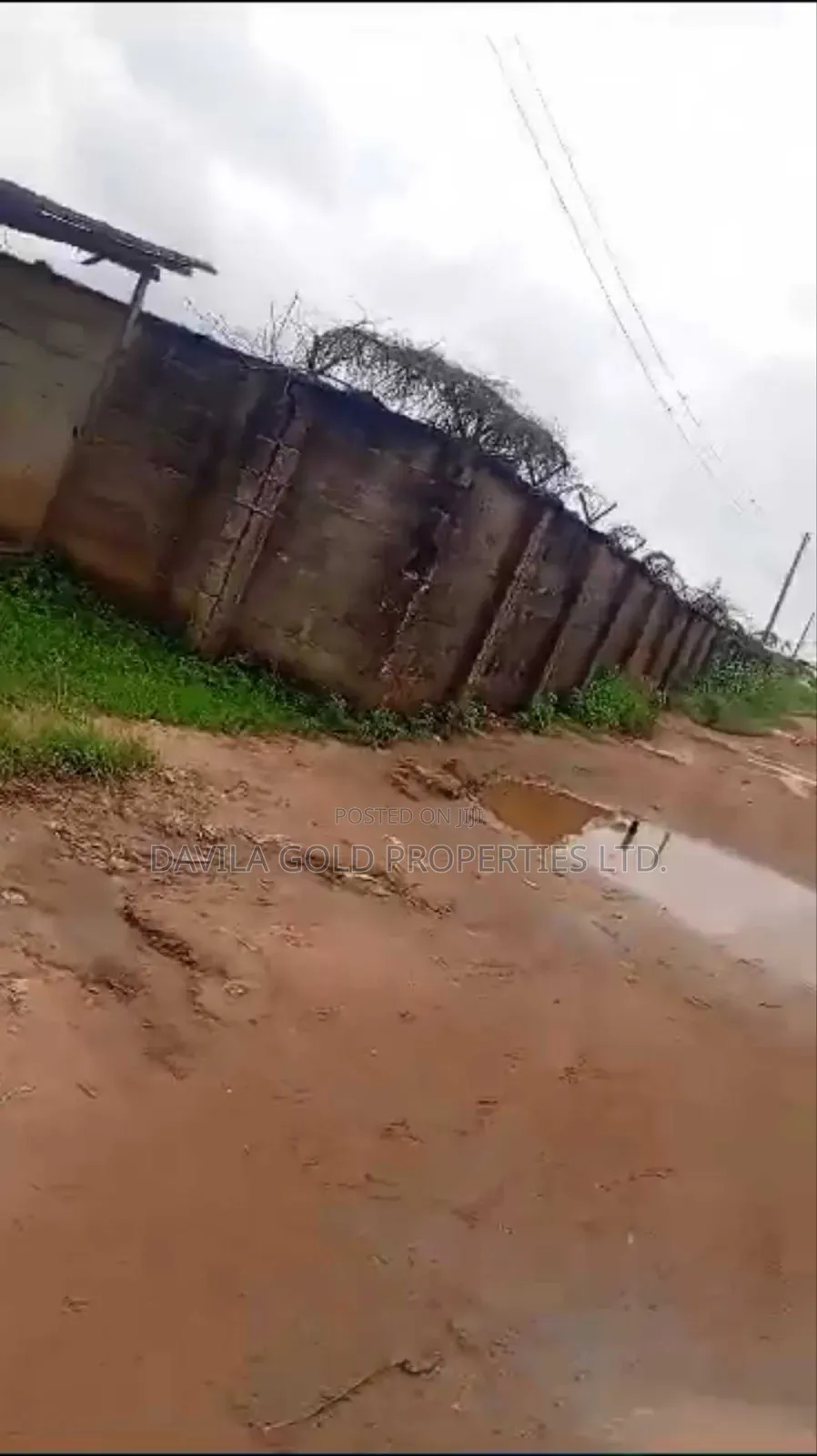 10 Plots Of Land Along Sapele Road For Sale . in Benin City
