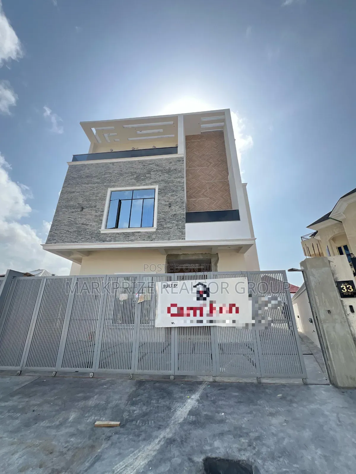7bdrm Duplex in Lekki Phase 1 Lagos for sale in Lekki Phase 1