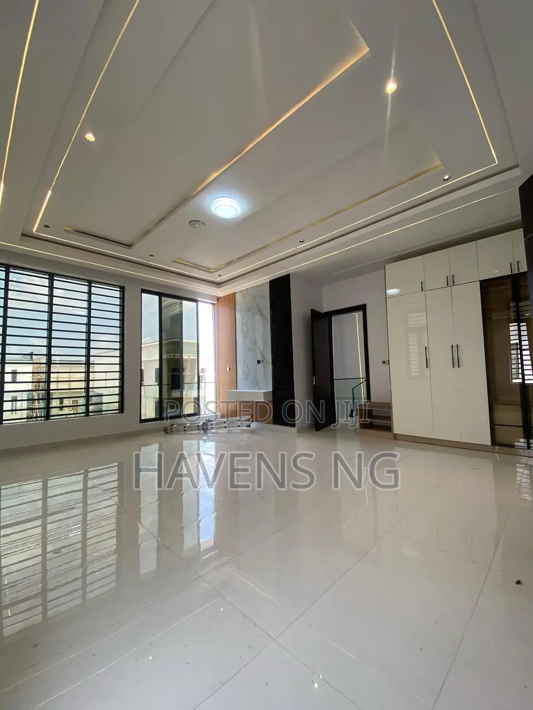 5bdrm Duplex in Abraham Adesanya Estate for sale in Abraham Adesanya Estate