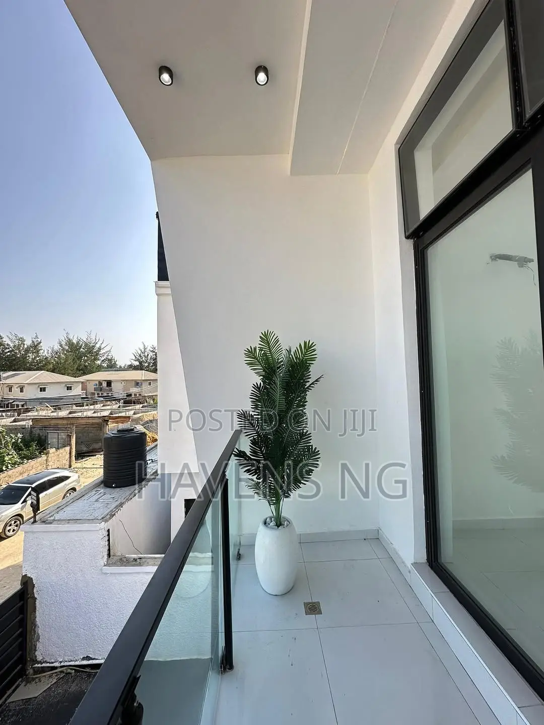 4bdrm Duplex in Ikota for sale in Ikota