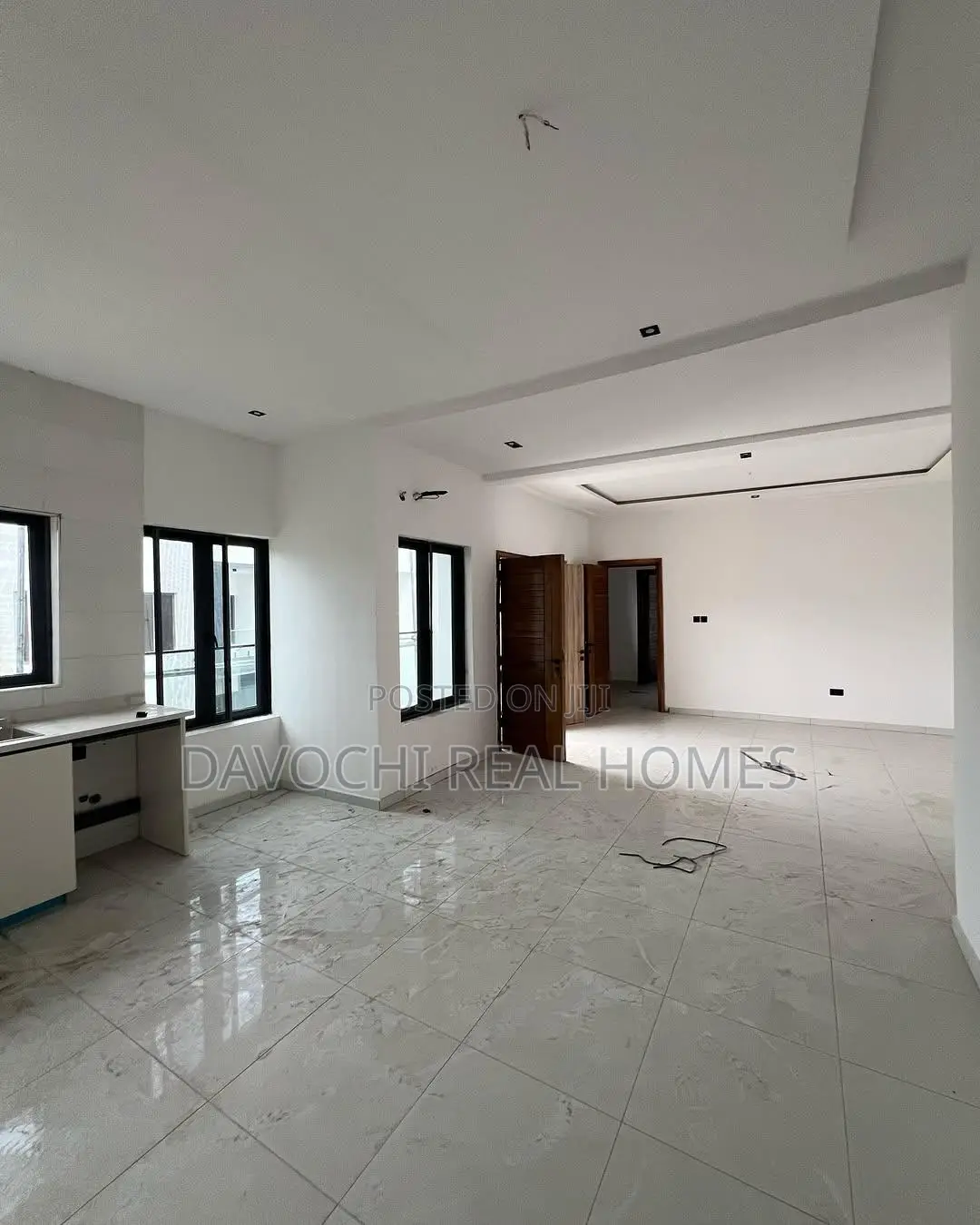 2bdrm Apartment in Lekki Phase1 for rent in Lekki Phase 1