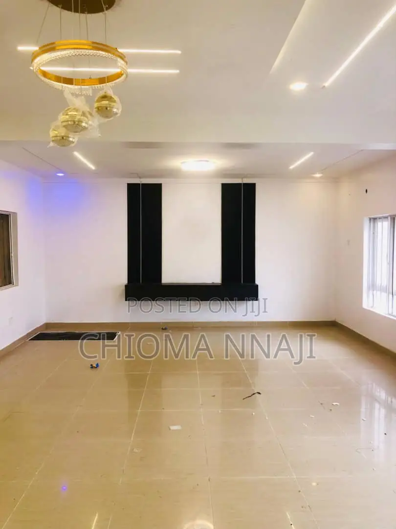 4bdrm Block of Flats in Ikota for sale in Ikota