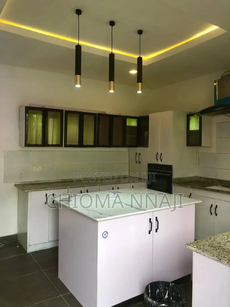 4bdrm Block of Flats in Ikota for sale in Ikota