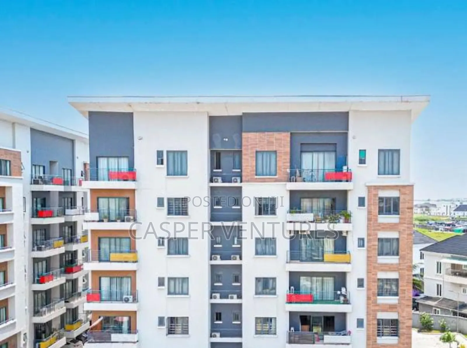 4bdrm Penthouse in Elegushi, Ikate for sale in Ikate