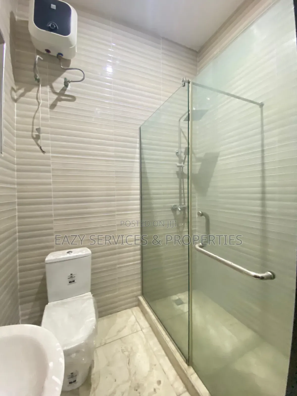 1bdrm Shared Apartment in Royal Pine Estate, Chevron for rent in Chevron