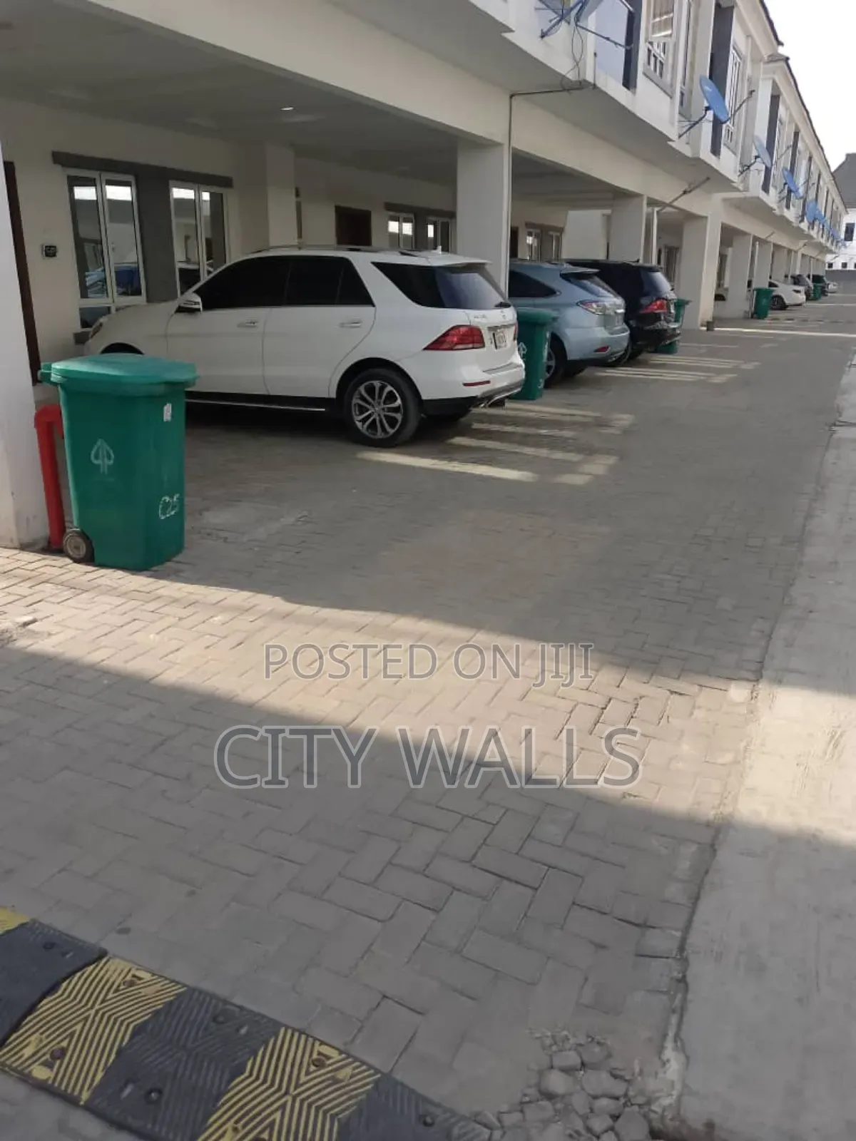 4bdrm Townhouse / Terrace in Victoria Bay, Chevron for rent in Chevron