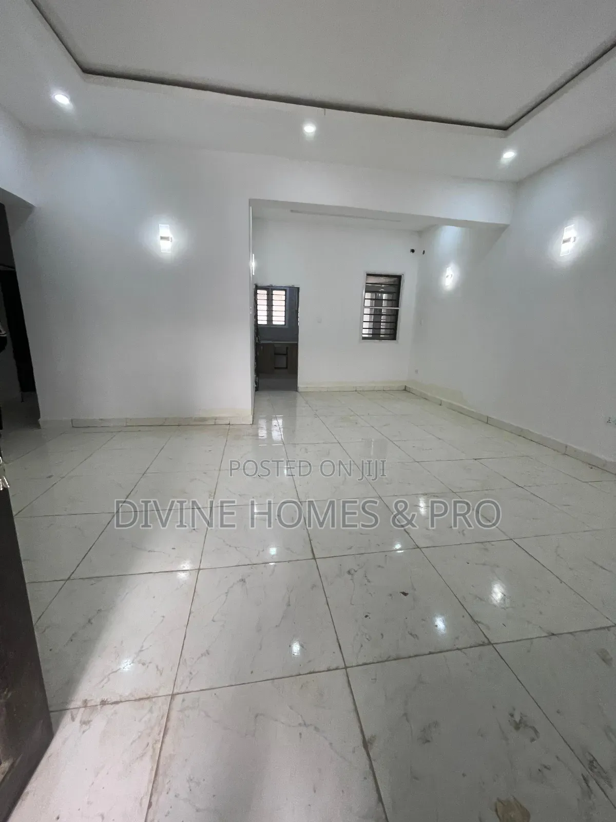 3bdrm Block of Flats in Wuye for rent in Wuye