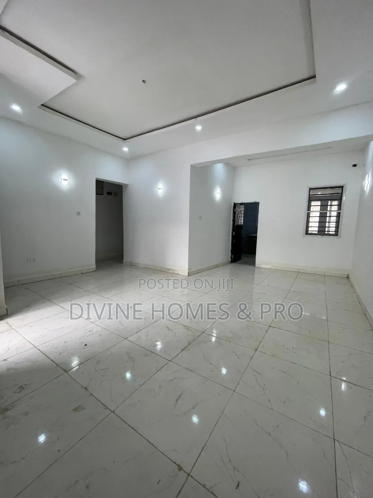 3bdrm Block of Flats in Wuye for rent in Wuye