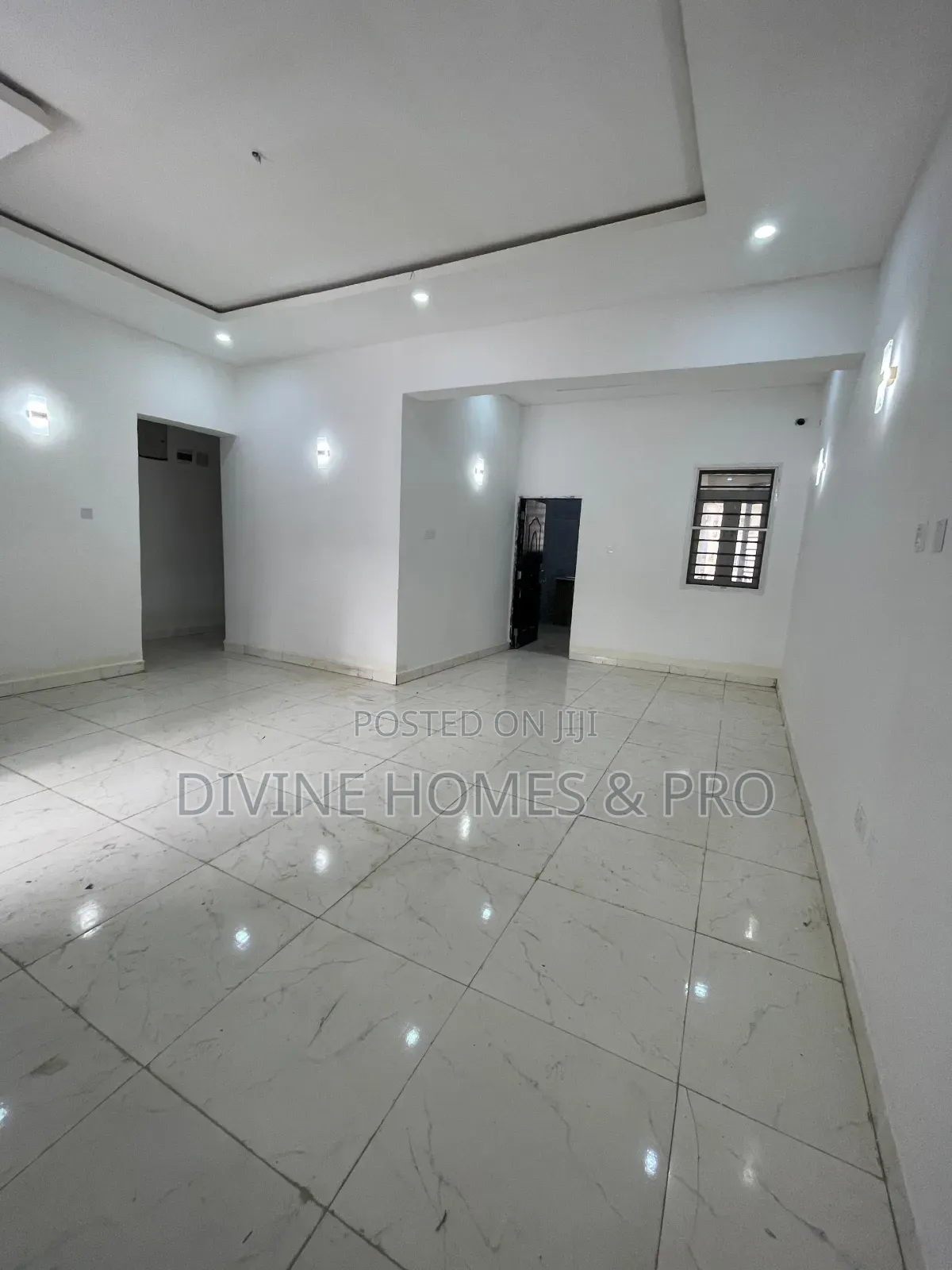 3bdrm Block of Flats in Wuye for rent in Wuye