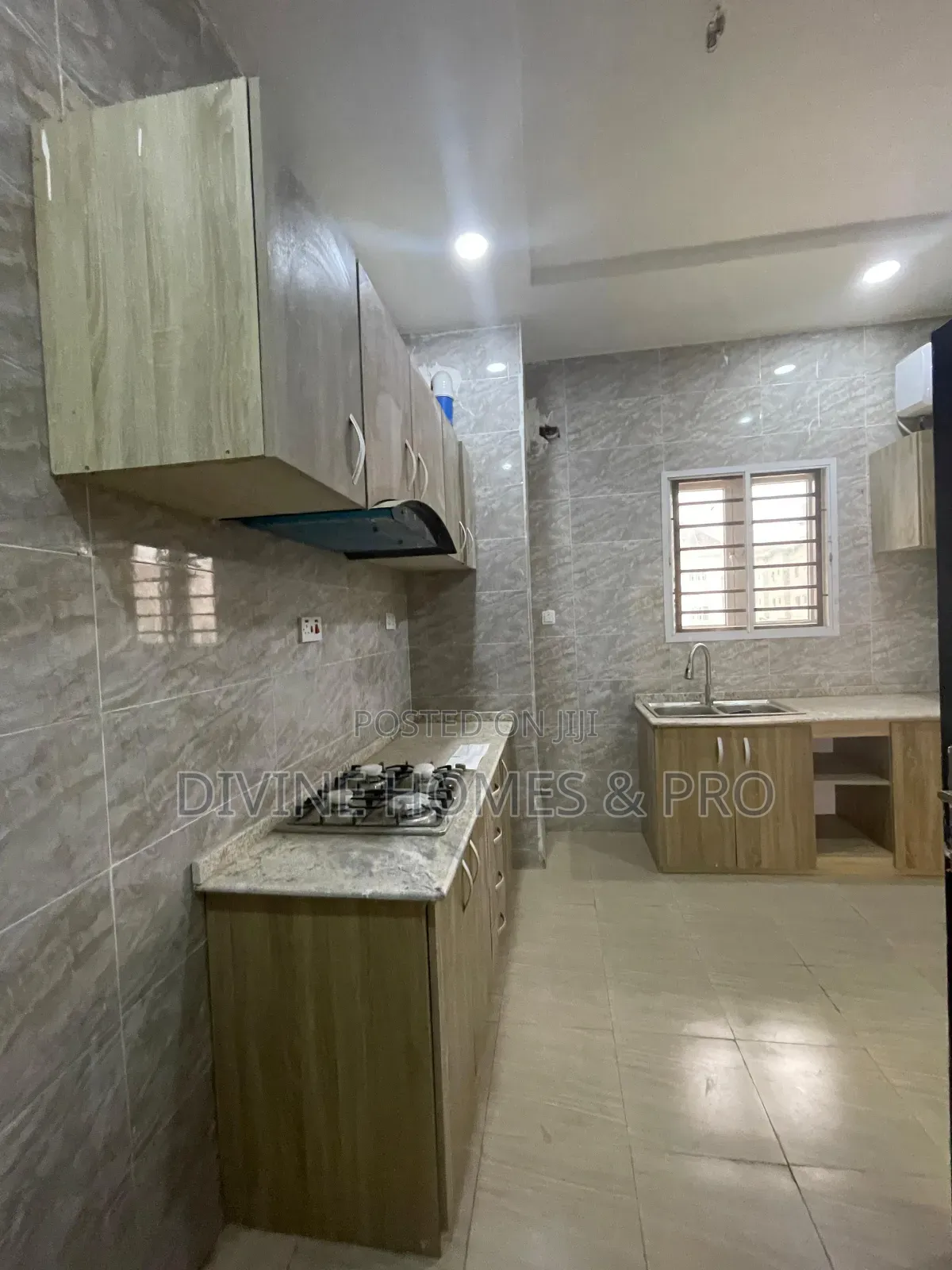 3bdrm Block of Flats in Wuye for rent in Wuye