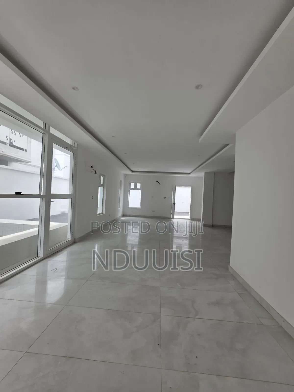 4bdrm Duplex in Banana Island for sale in Banana Island