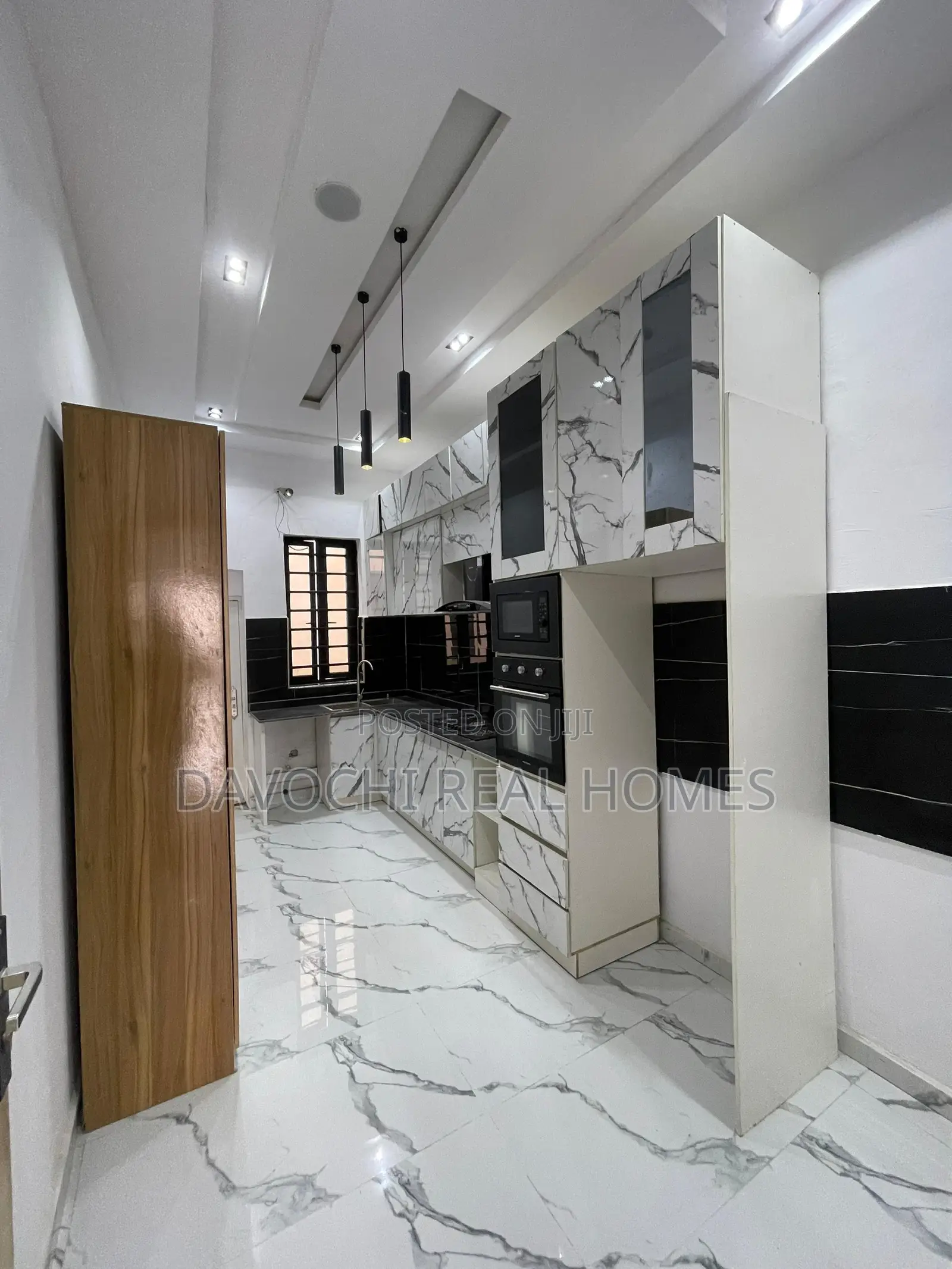 4bdrm Duplex in Ajah for sale in Ado / Ajah